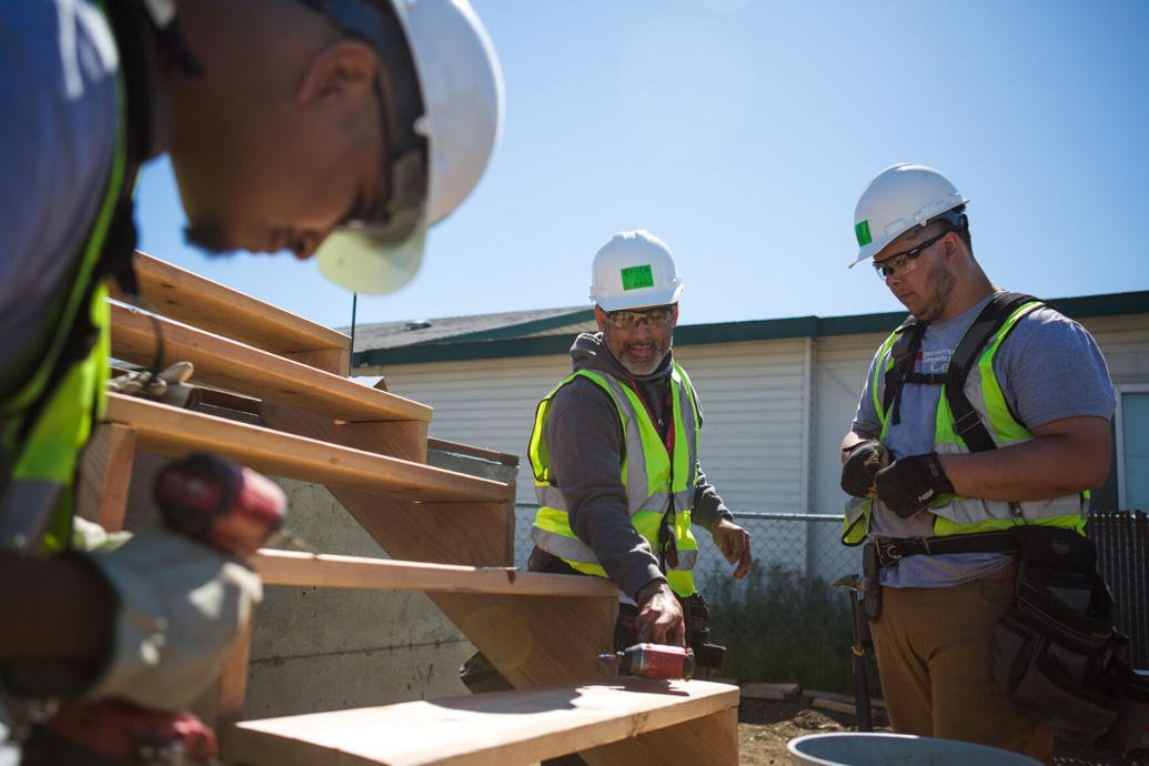 Yakima area Youth Build students get real life experience on Habitat