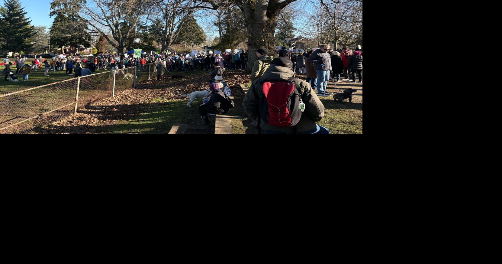 Killing of man in Minneapolis by federal agents fuels Seattle protests