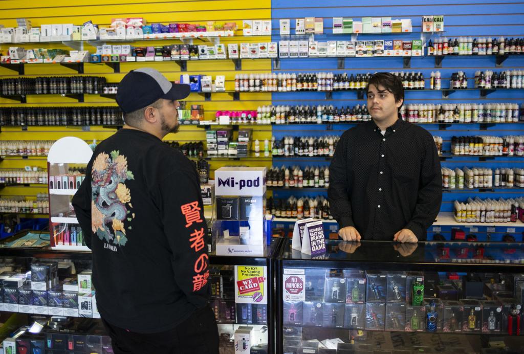 Yakima smoke and vape shops say the flavored vape ban is misguided – and  brace for impact | Local