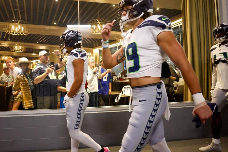 Photos Seahawks try to stop losing streak at Atlanta Seahawks