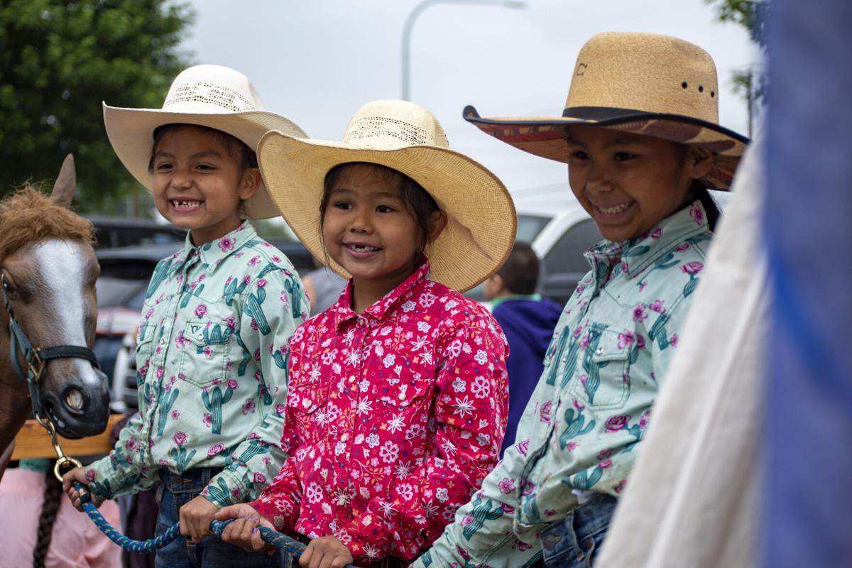 4th of july parade in toppenish yakima warriors