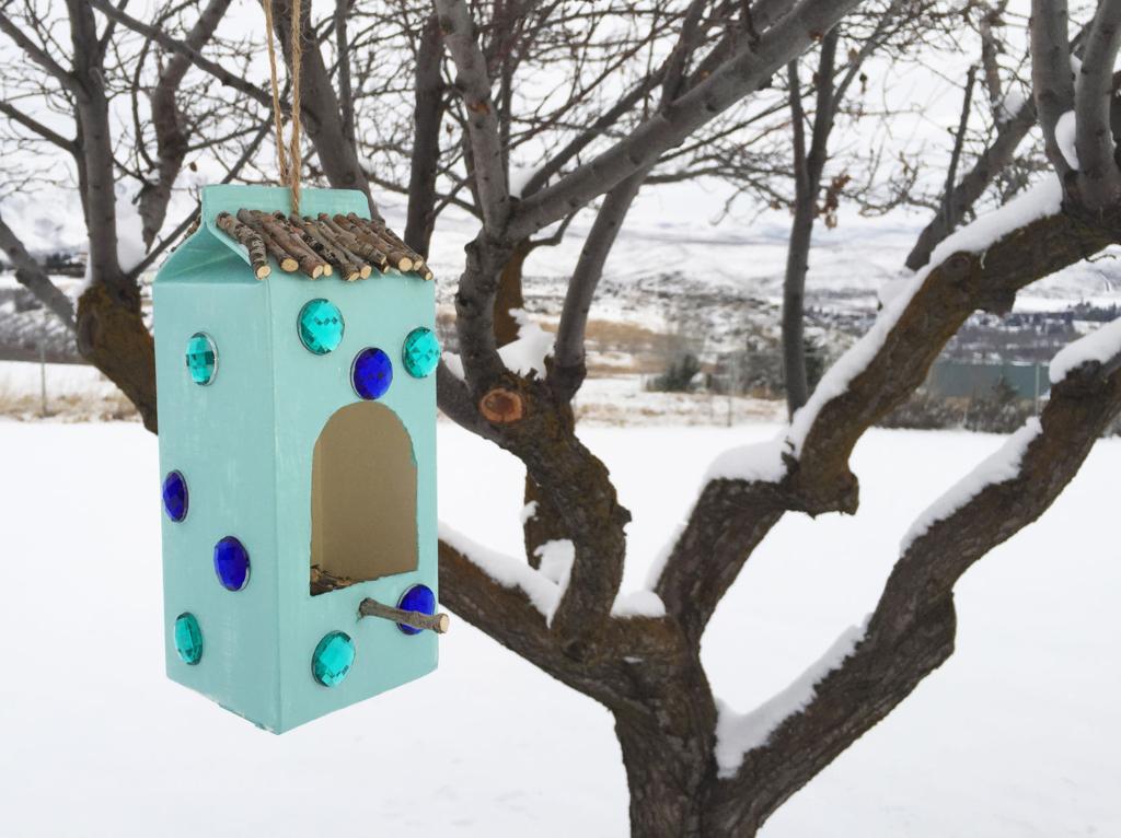 Do It Yourself Milk Carton Bird Feeders Diy Yakimaherald Com
