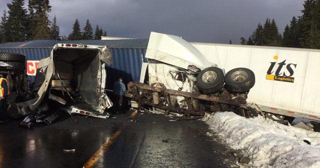 Eastbound I-90 over Snoqualmie Pass reopens after 13-hour shutdown ...