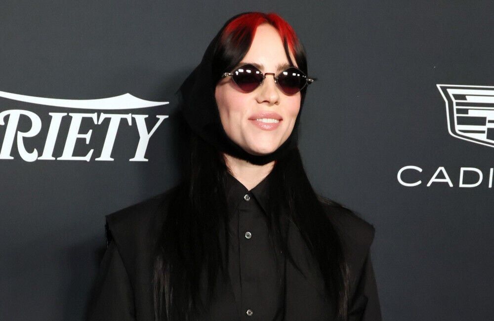 Billie Eilish Addresses Her Sexuality After She Says She Was 'Outed' on Red  Carpet