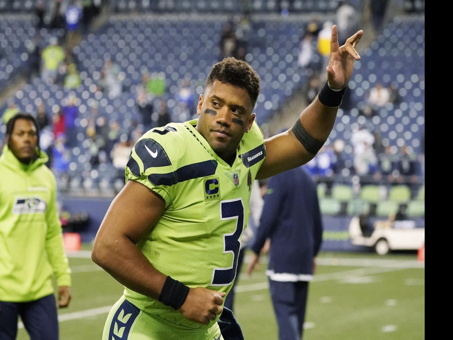 Seahawks agree to trade Russell Wilson to Broncos