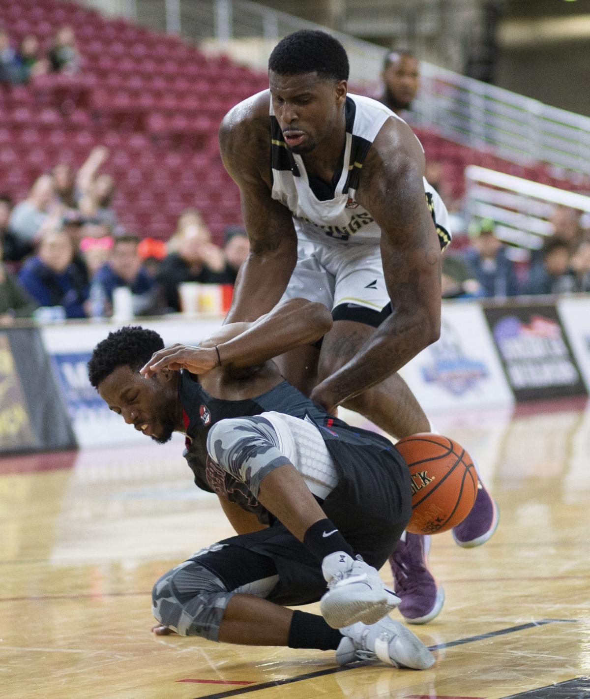 Yakima SunKings fall again to the Kansas City Tornadoes Sports