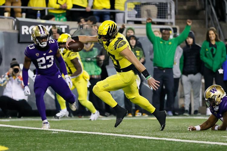 Washington's Michael Penix Jr., Oregon's Bo Nix return for one more season