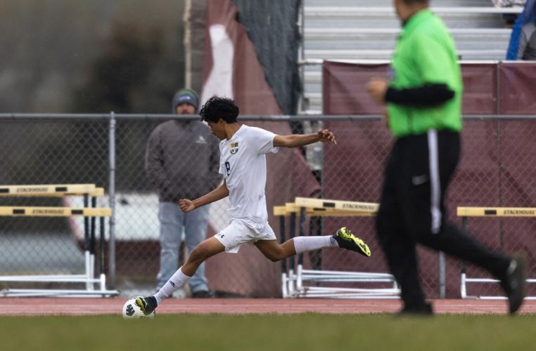 Early goal propels Highland to win over Wapato Sports