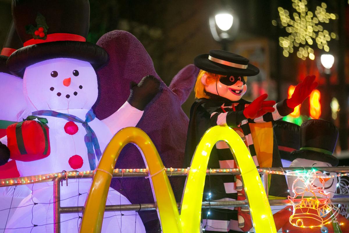 Downtown parade lights up Yakima Local