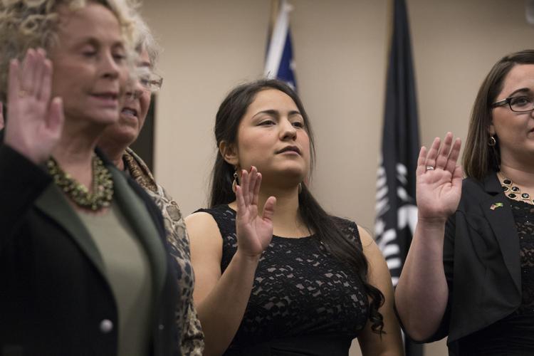 CouncilOath-YH-121015-55555.jpg