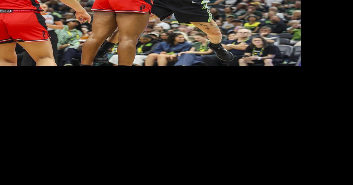 Photos: Seattle Storm take on Portland Fire