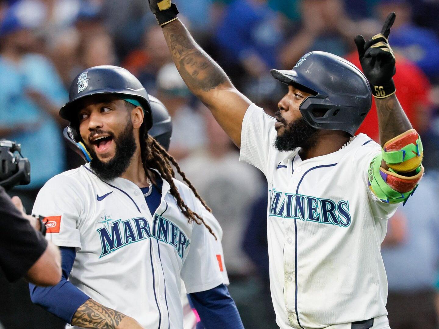AL West has turned into a three-team race. Are the Mariners now the  favorites? | Mariners | yakimaherald.com