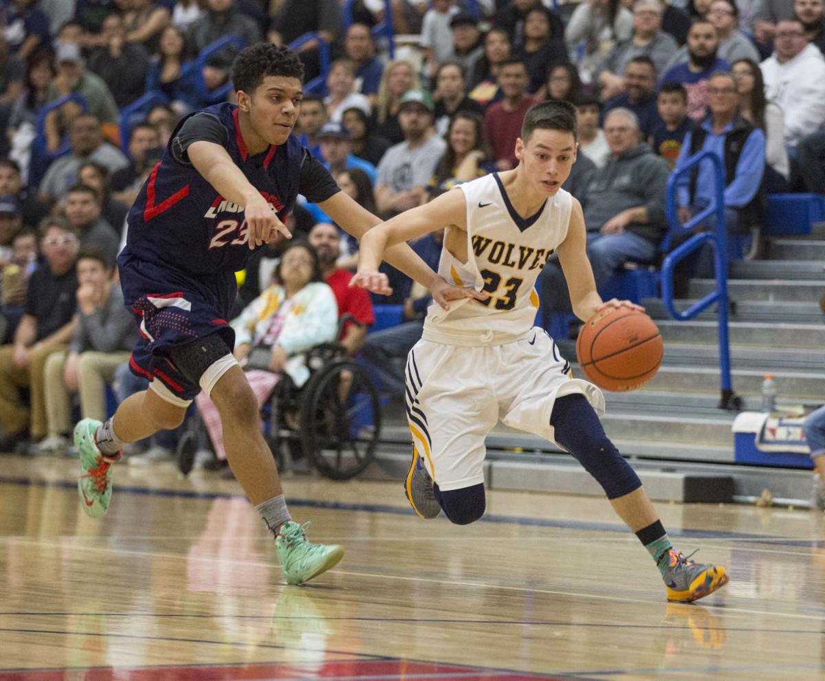 Wapato Boys Top Lindbergh On Blodgett S Last Second Winner