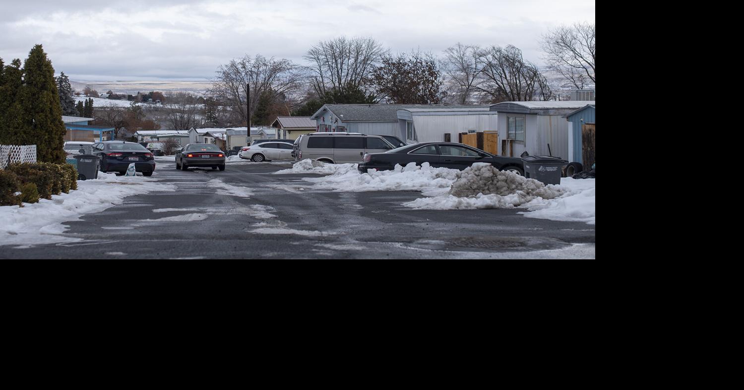 Mobile home park residents in Selah come together to purchase their