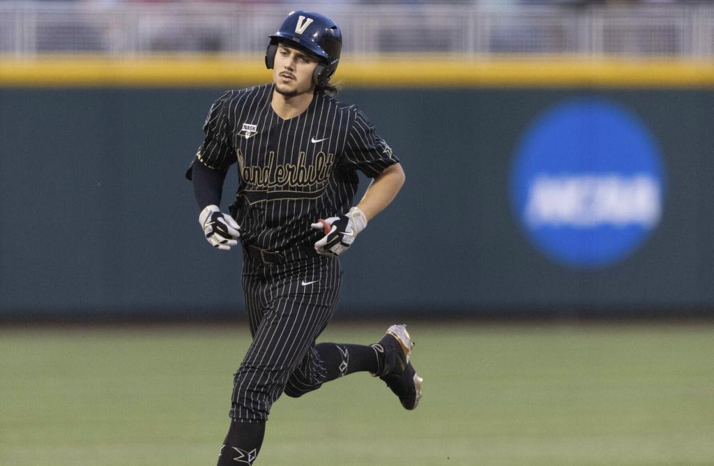 Vanderbilt baseball: Carter Young hit secures College World Series