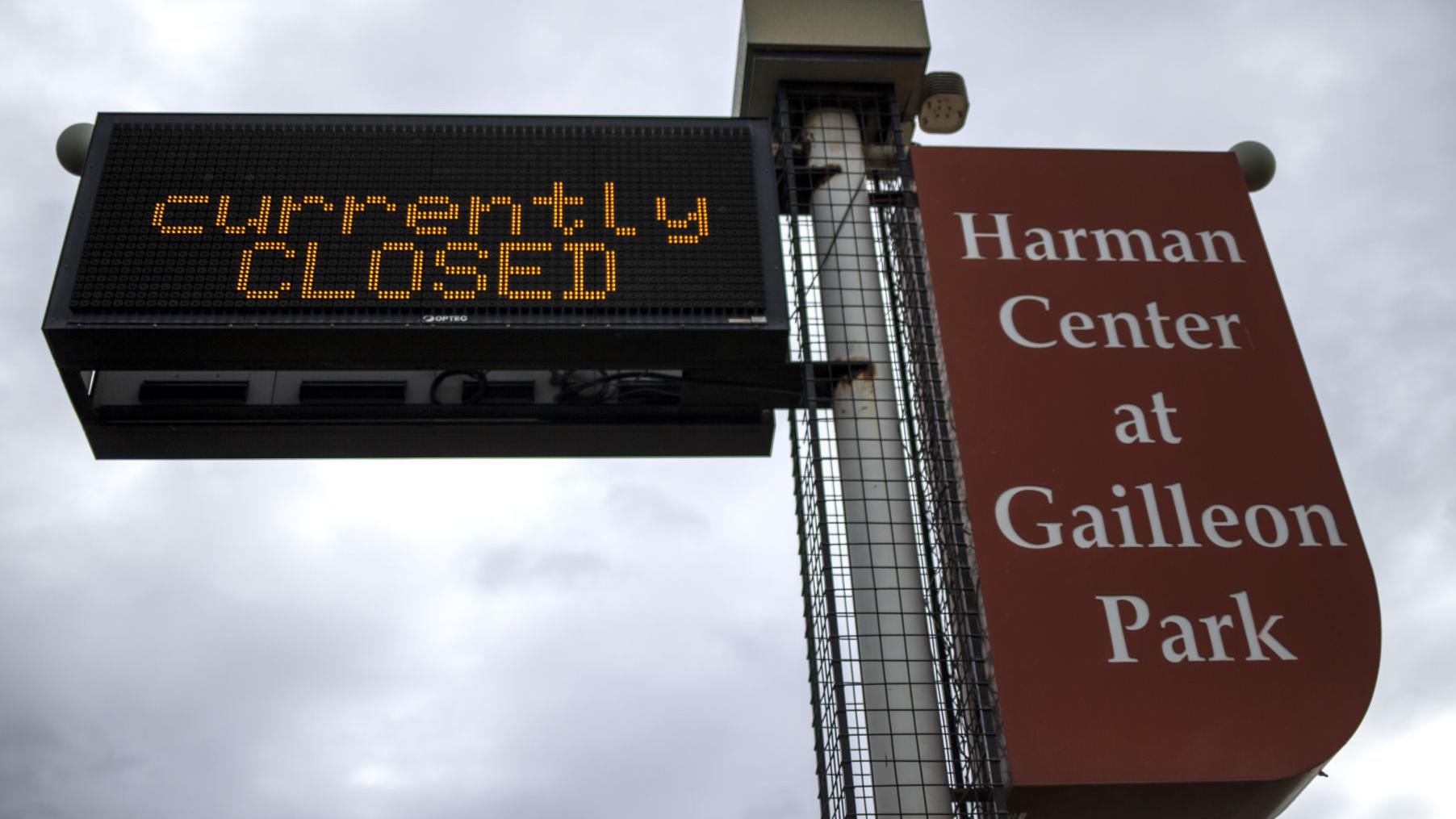 Photos The Signs Of Covid 19 News Watch Yakimaherald Com