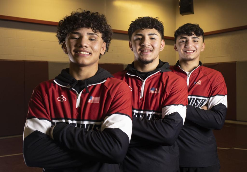 Toppenish's Zuniga brothers aiming for a state wrestling trifecta, Prep  Sports