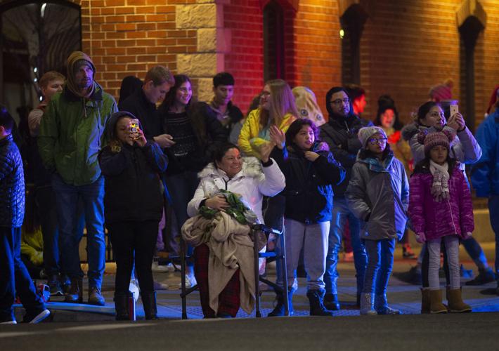 Photos Yakima Lighted Christmas Parade Local