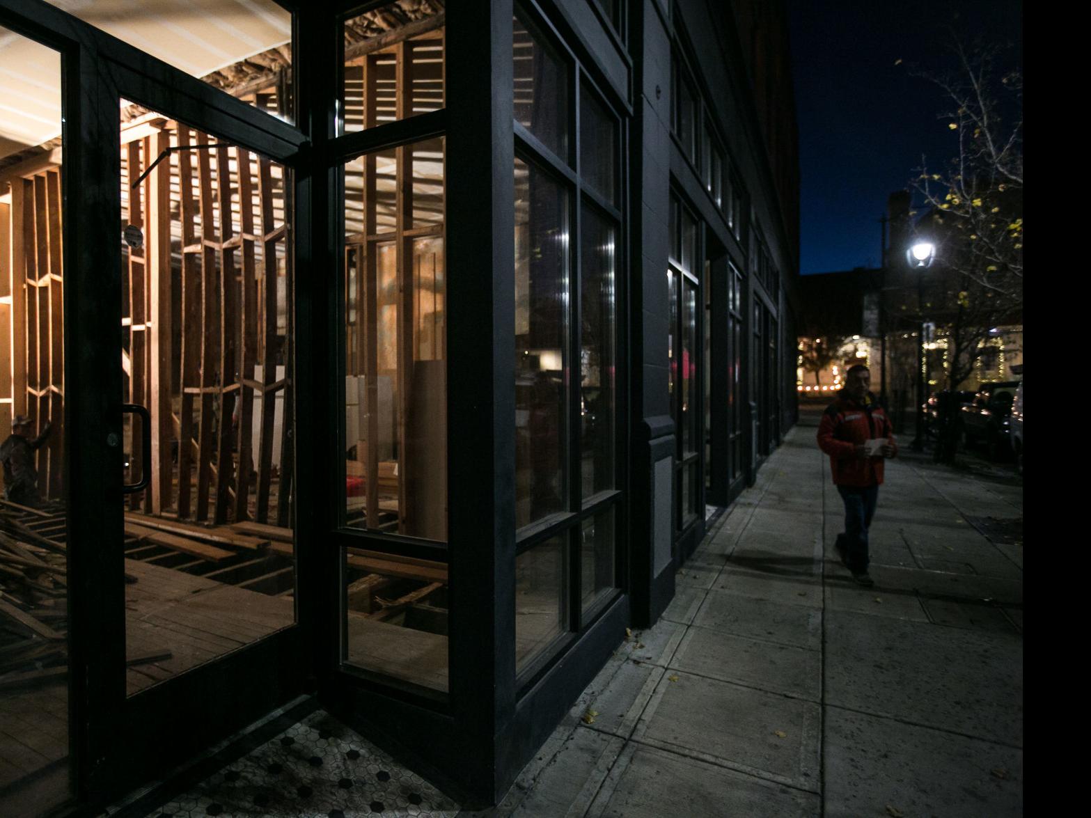 City Gives Senator Apartments Owner One More Day To Fix Code Violations Local Yakimaherald Com