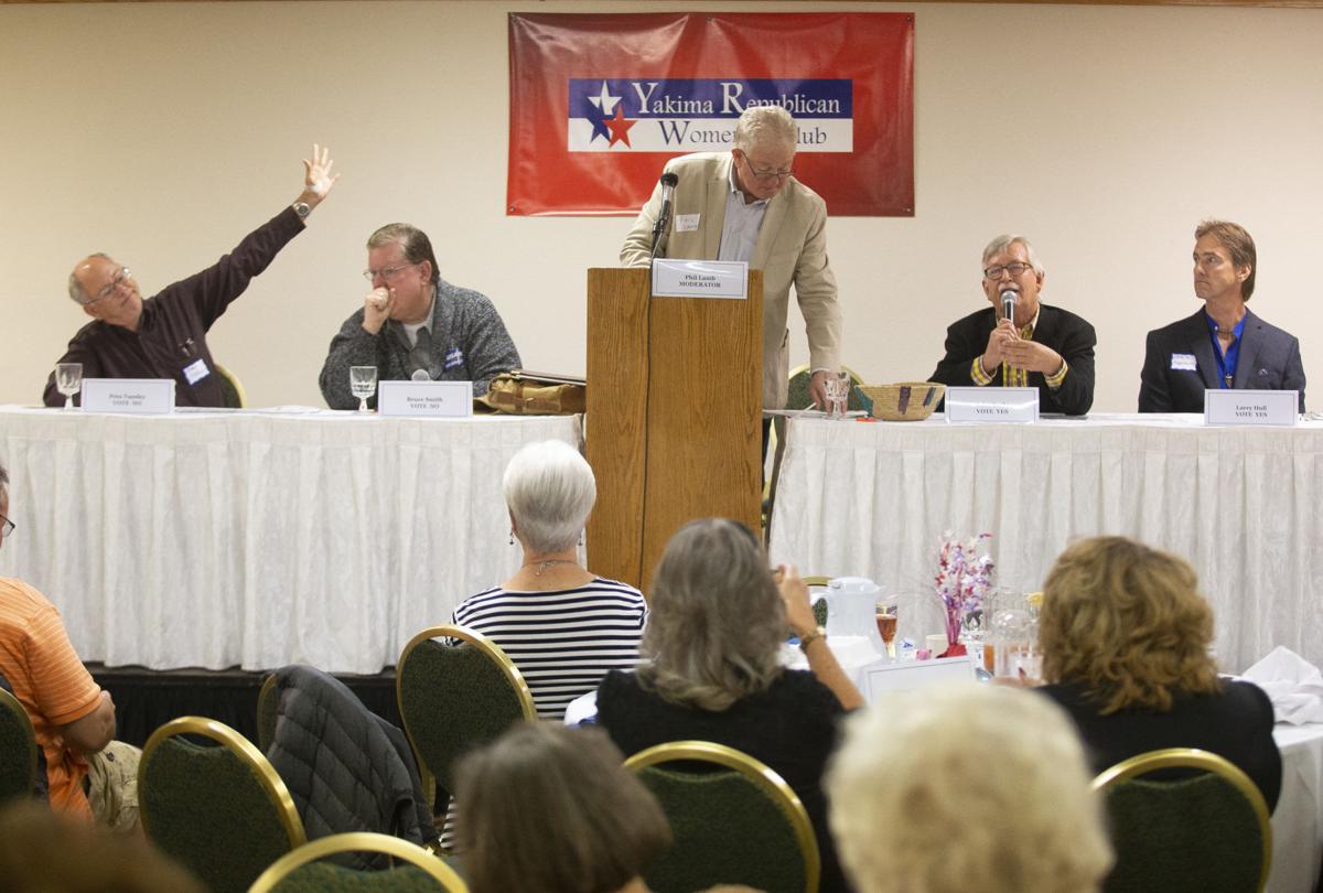 Pro Con Forces Hash Out Virtues And Vexations Of Proposed Plaza