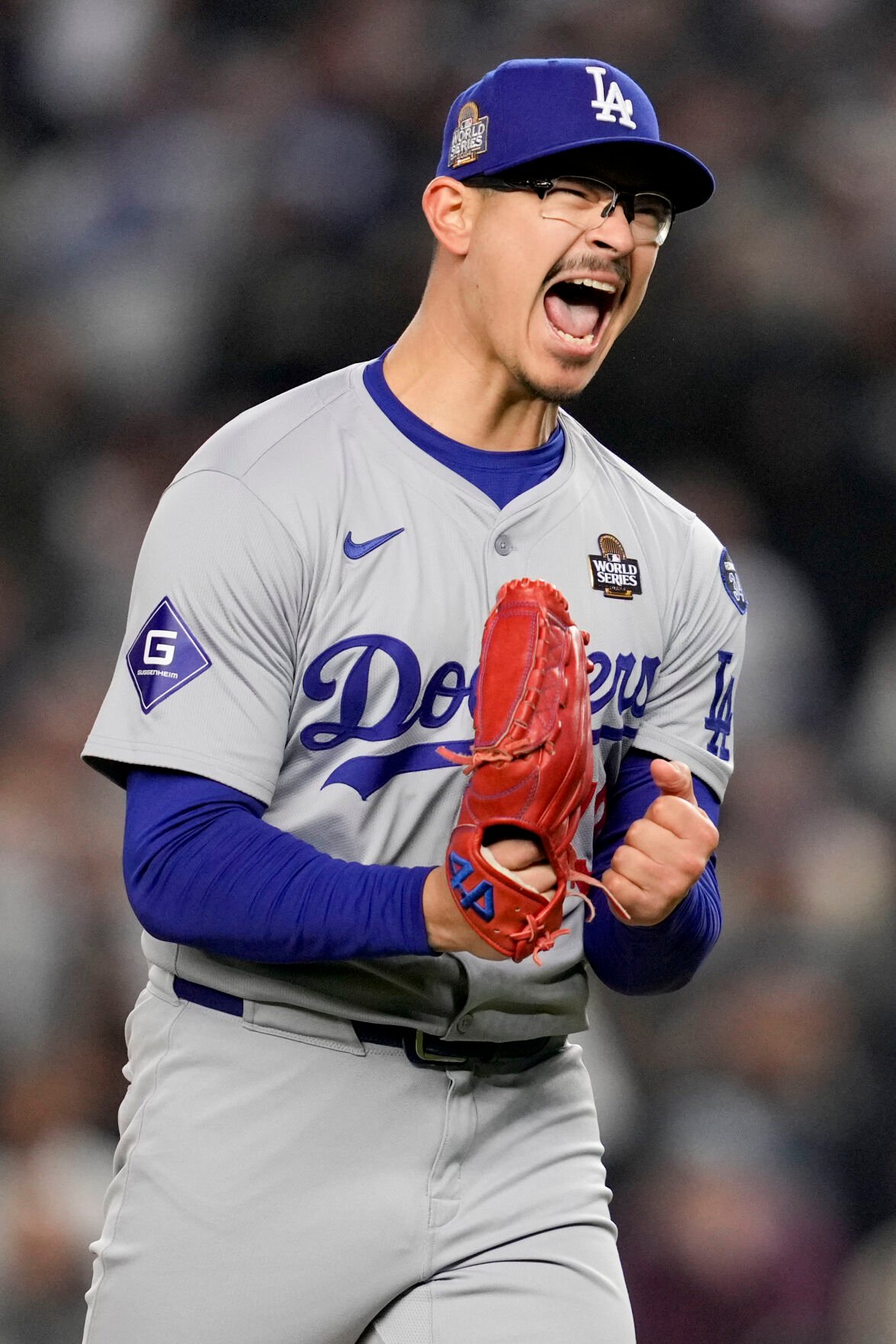 Freeman And Buehler Lead Dodgers Past Slumping Yankees 4-2 For 3-0 ...