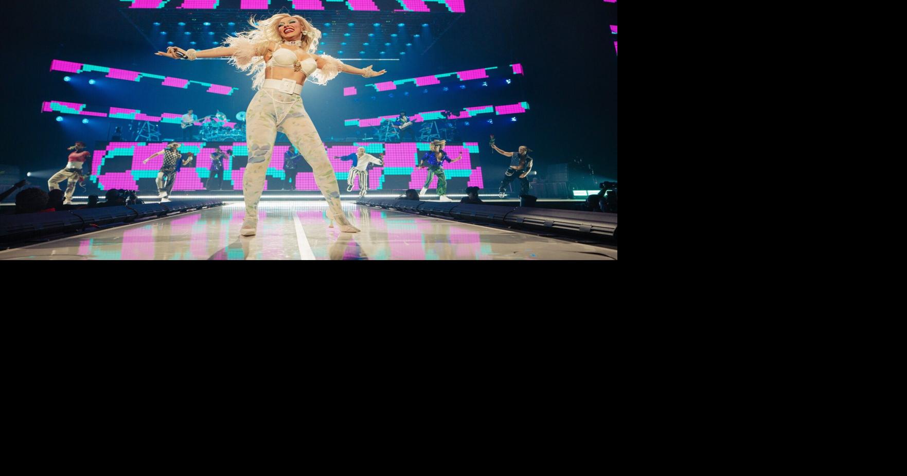 Doja Cat’s Seattle arena concert was a scorching, slapstick spectacle