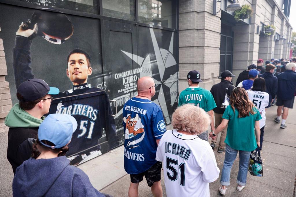 Baseball and Seattle Have Never Left My Heart': Ichiro a Hit During Mariners'  Hall of Fame Induction