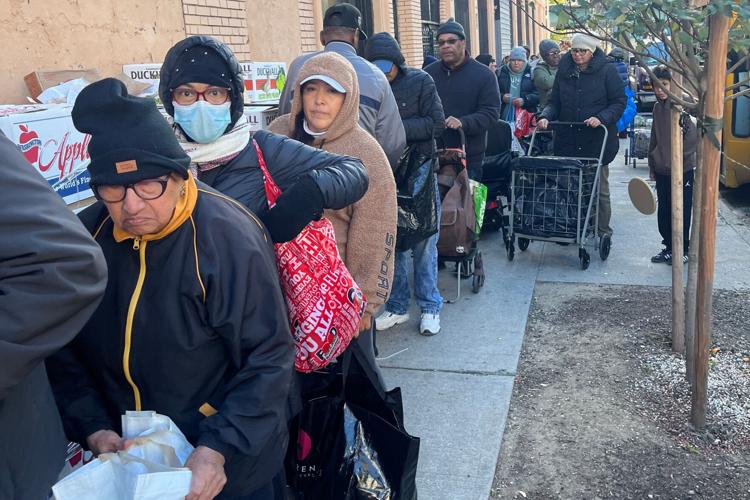 SNAP benefits cut off during shutdown, driving long lines at food pantries | Nation | yakimaherald.com