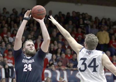 Top Ranked Gonzaga Men S Basketball Rolls Past No 20 Saint Mary S College Sports Yakimaherald Com