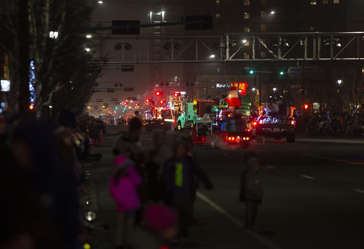 Photos Yakima Lighted Christmas Parade Local