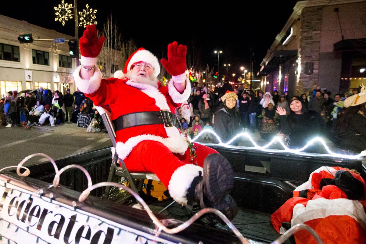 Photos Yakima Holiday Lighted Parade News Photos