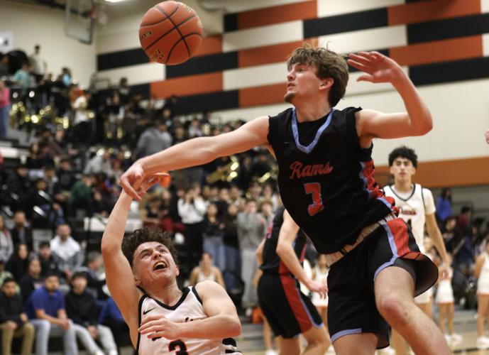 Cesar Hernandez provides late spark to lead Davis boys past West Valley ...