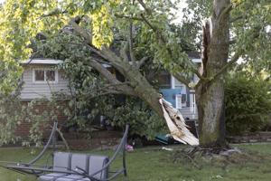 Severe weather, including possible tornado, leaves at least 14 dead in Kentucky; 7 dead in Missouri