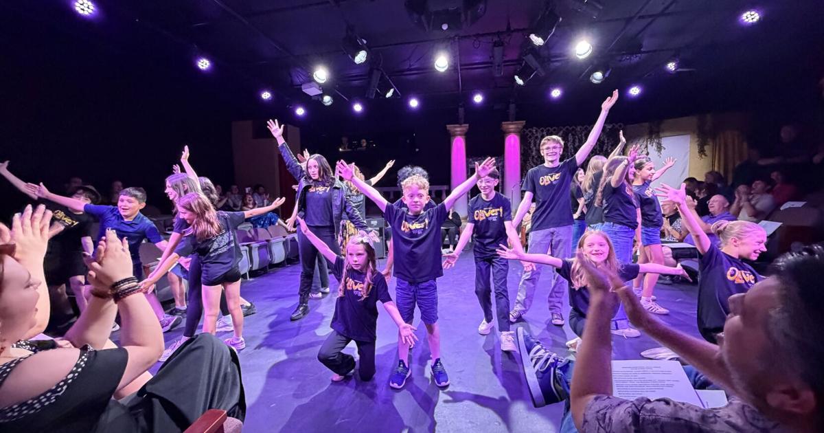 20 young cast members from the WTC