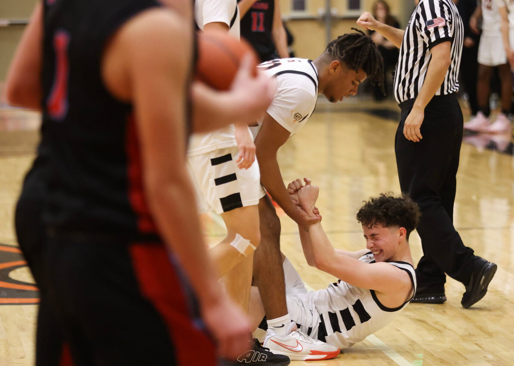 Cesar Hernandez provides late spark to lead Davis boys past West Valley ...