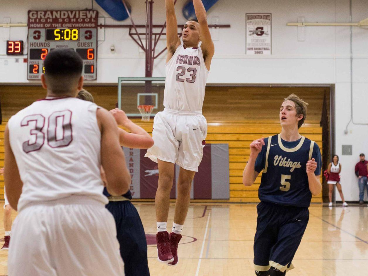 Boys Prep Basketball Roundup Wapato Holds Off Grandview Despite 33 From Chronis In Return Sports Yakimaherald Com