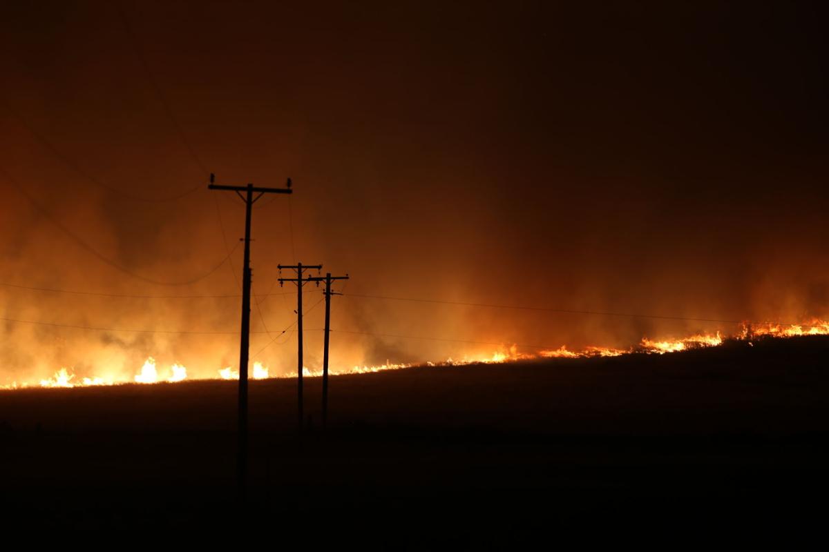 Evacuations Issued For Fire On Ahtanum Ridge Crews Also Fighting Other Blazes Lower Valley Yakimaherald Com