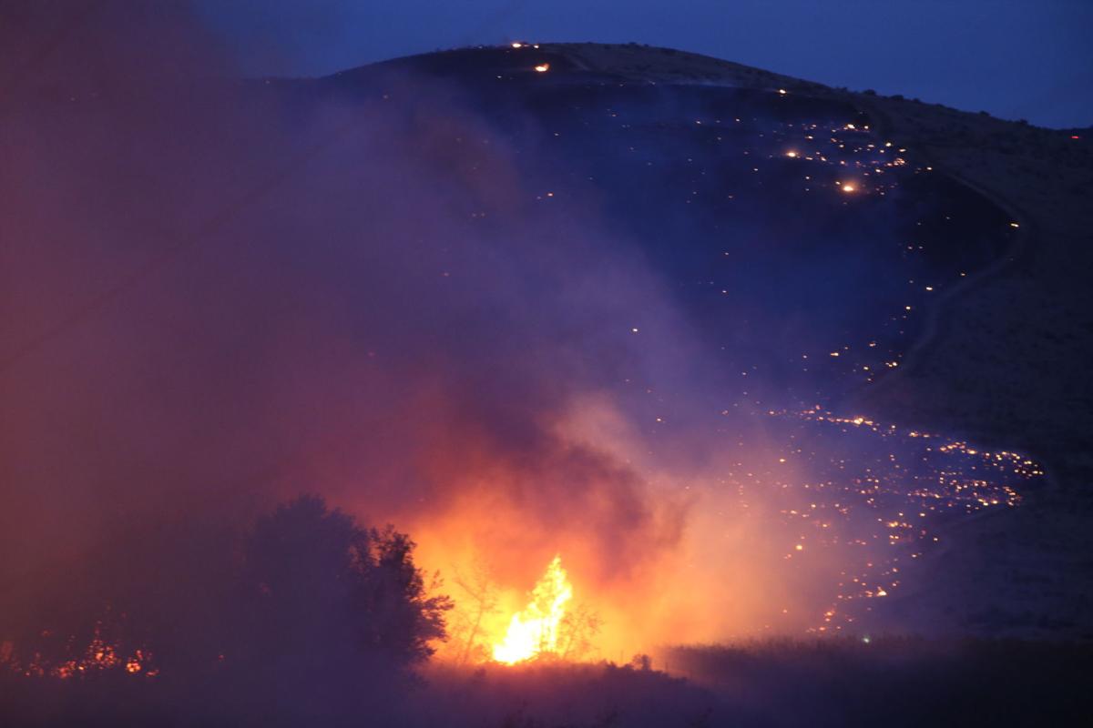 Evacuations Issued For Fire On Ahtanum Ridge Crews Also Fighting Other Blazes Lower Valley Yakimaherald Com