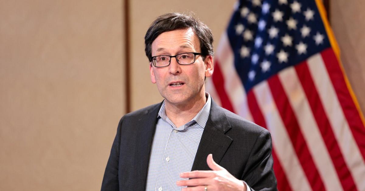 With cracks showing in Washington's economy, Ferguson forms new council to look for fixes