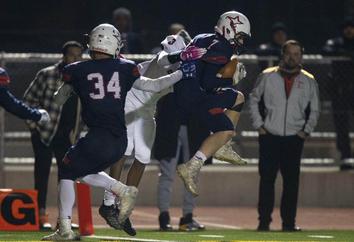 Football Eisenhower Vs Davis Sports Photos Yakimaherald Com