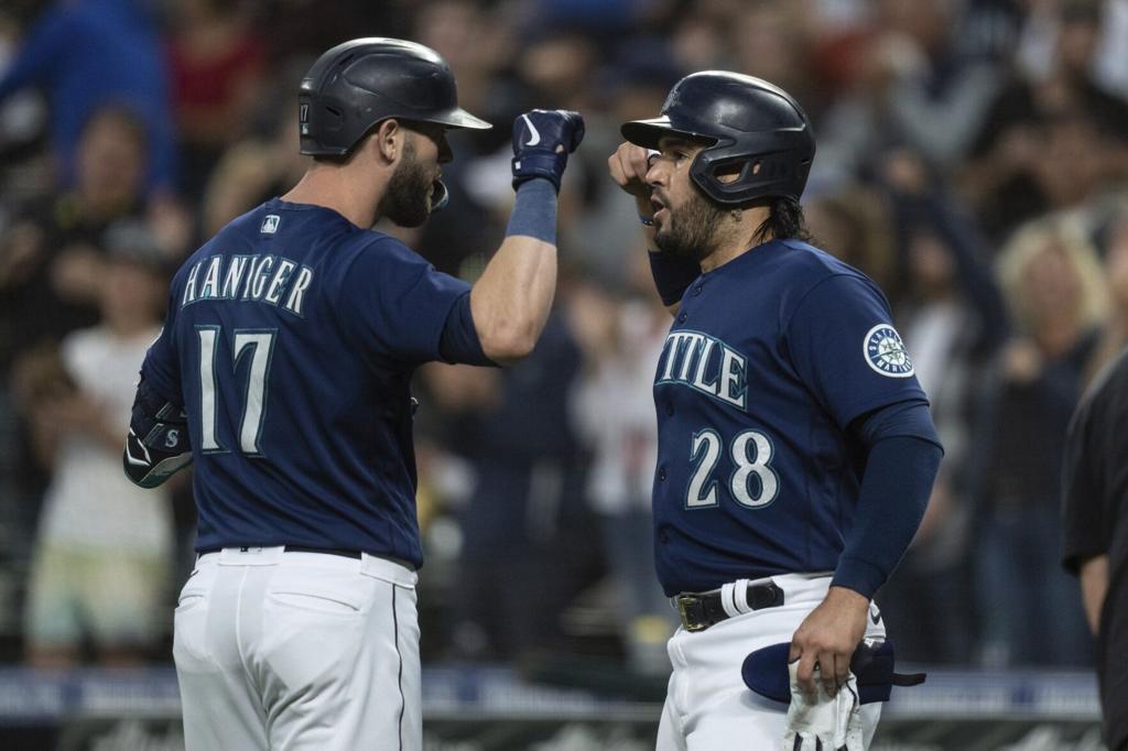 Mariners outlast Rangers, drop magic number to one to end