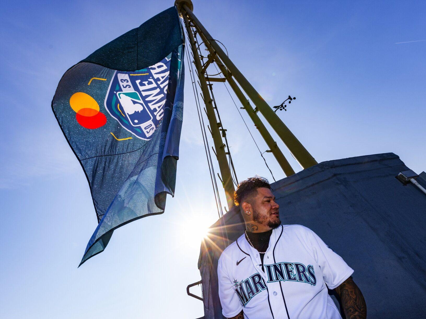 An emotional Felix Hernandez went into Mariners Hall of Fame. It was just  like he pitched.