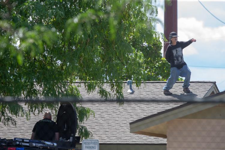 Yakima police take man into custody after threehour standoff Crime