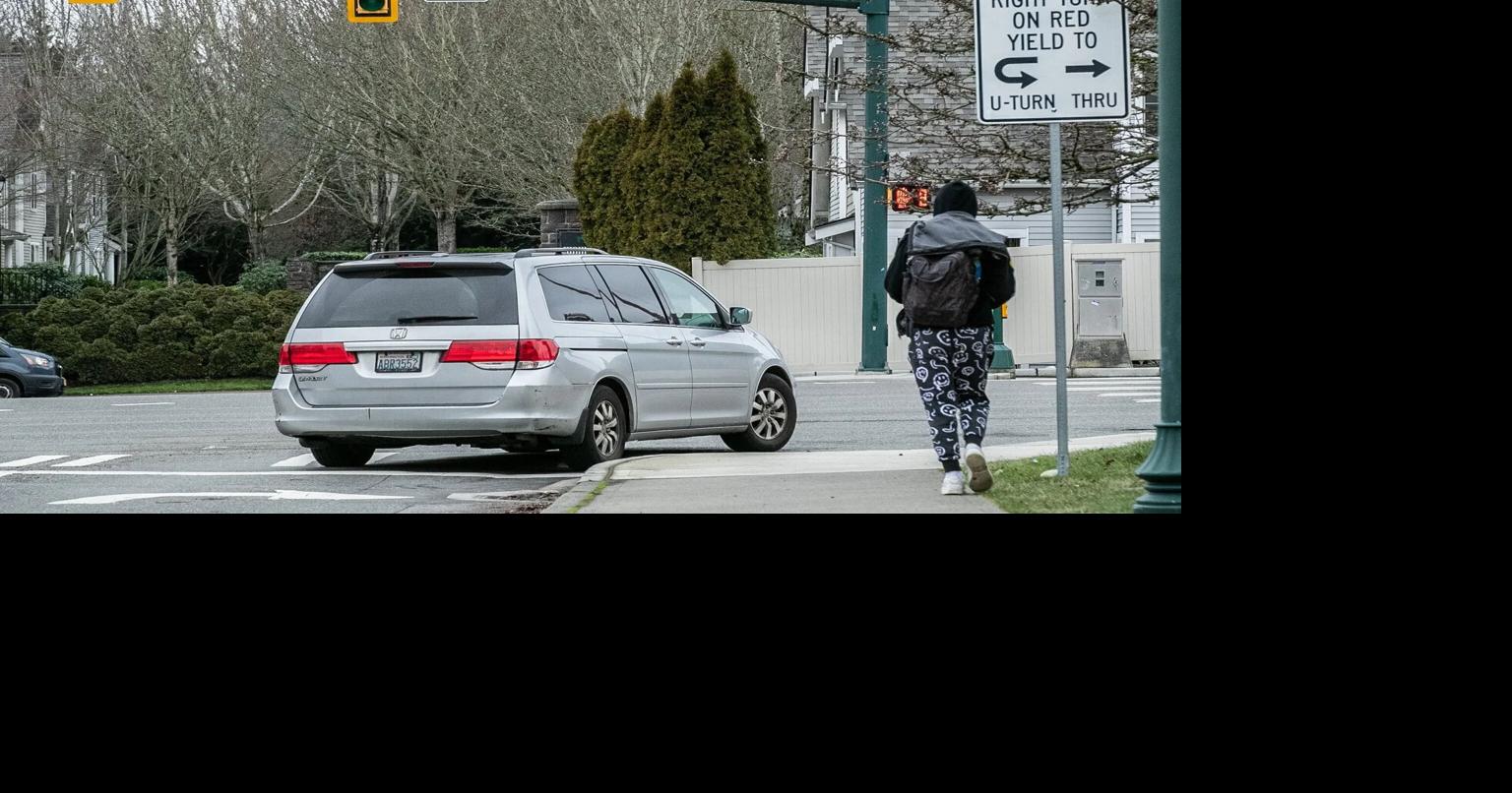 Bill to limit right turns on red dies in WA Legislature; DUI change ...