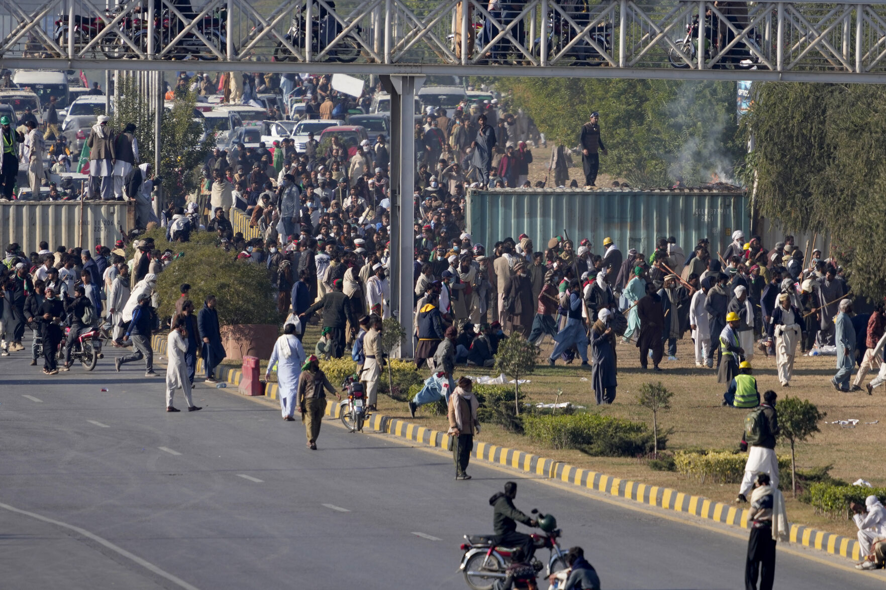 Imran Khan Supporters Breach Lockdown In Pakistani Capital, At Least ...