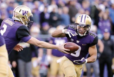 Browning Gaskin Go Out Winners At Home As Uw Football Tops Oregon