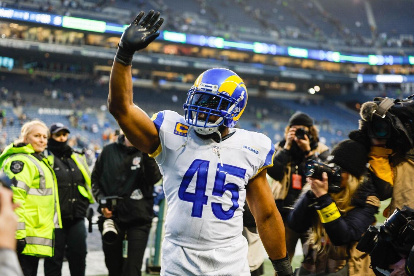 Video: Seahawks fans pay tribute to Bobby Wagner - Field Gulls