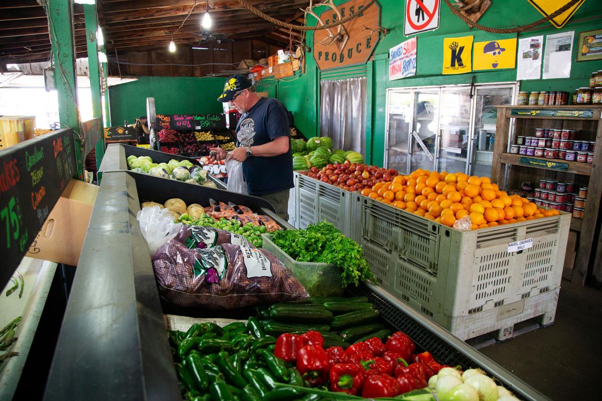 Culinary haven in Yakima Valley, featuring Mexican, fruit-infused pastries, and more.