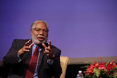 OPED-SMITHSONIAN-TRUMP-COMMENTARY-MCT
