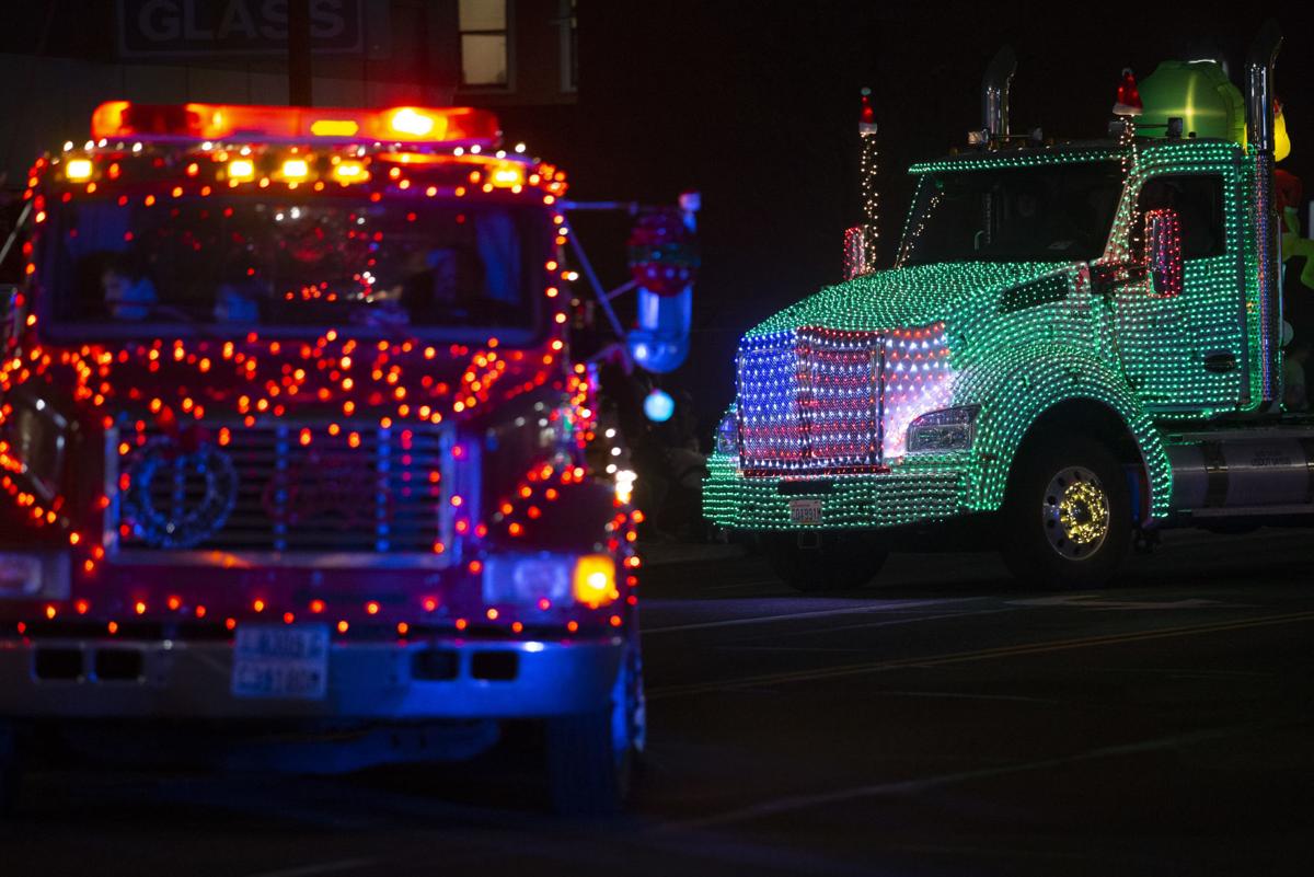Photos Yakima Lighted Christmas Parade Local